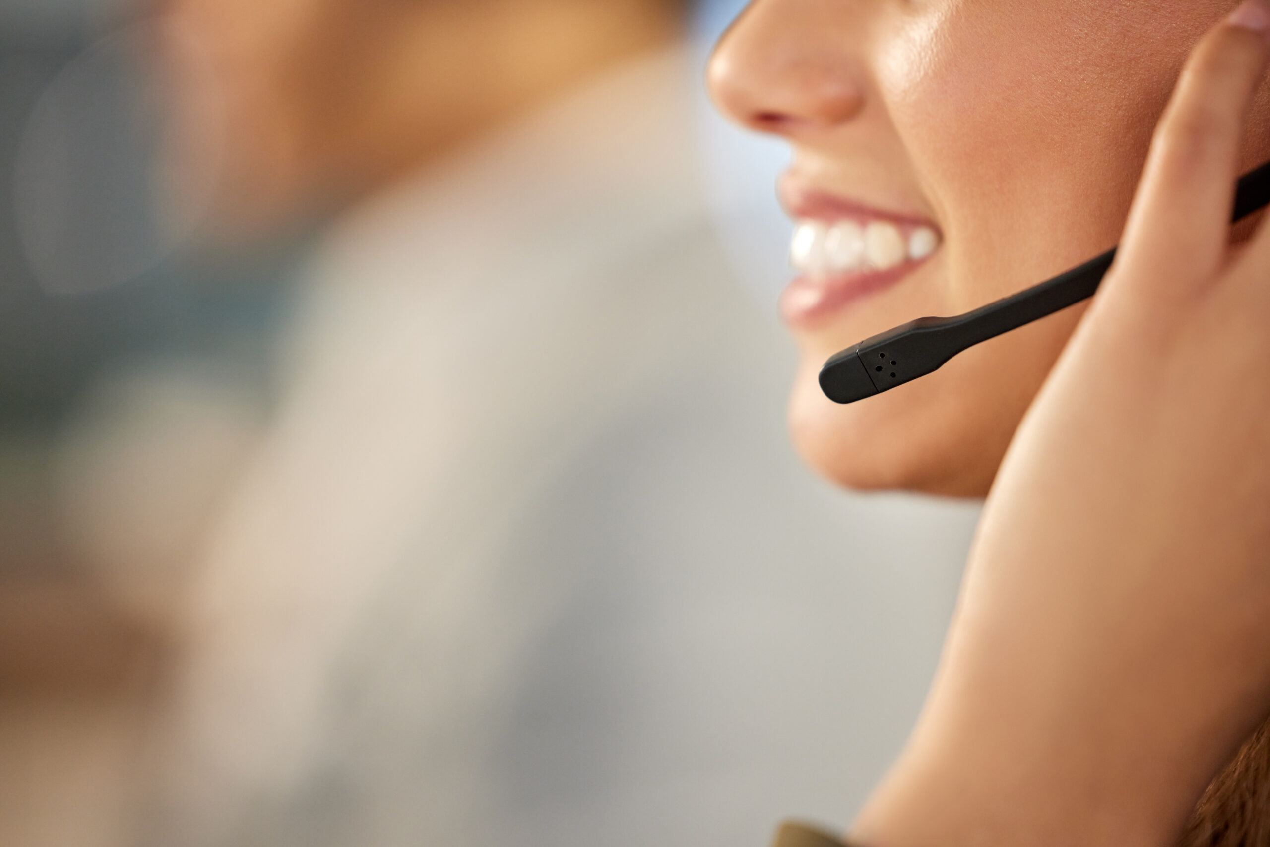 Contact center vs call centre